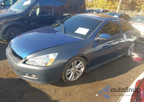 2003 Honda Accord 2.4 Ex z USA, uszkodzony, nr VIN 1HGCM726X3A005833